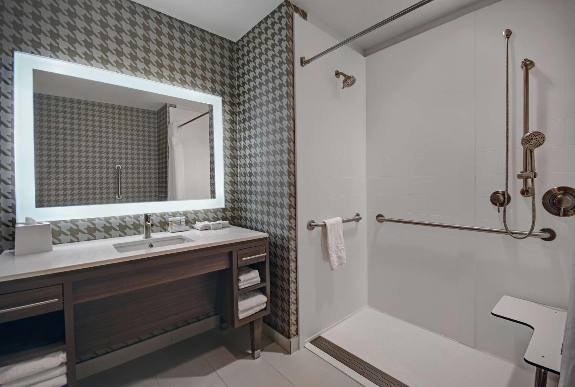 Home2 Suites By Hilton Raleigh North I-540 エクステリア 写真